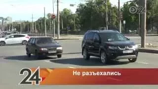 В Казани отечественный автомобиль и кроссовер не поделили перекресток