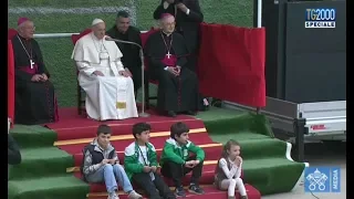 Papa a Corviale, risponde ai bimbi della parrocchia "Ciao Francesco posso farti una domanda ?"