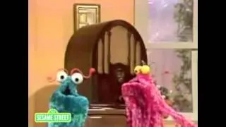 Sesame Street Aliens Find Gotye on the Radio!