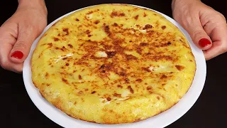 Traditional Spanish omelette. Only 5 ingredients. Simple and delicious.