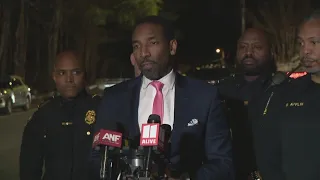 Atlanta mayor, police speak after 4 students shot at Benjamin E. Mays High School