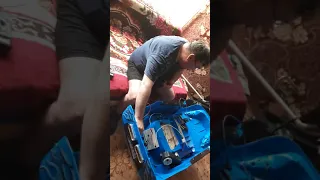 Сергей отремонтировал детский автомобиль