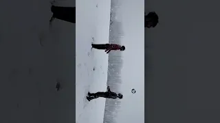 SNOW FALL IN KASHMIR #viral #trending #gulmarg #kashmir #viralshorts @CarryMinati @CarryisLive