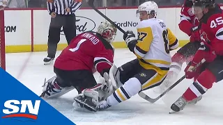 Pittsburgh Penguins Score After Sidney Crosby Crashes Into Keith Kinkaid