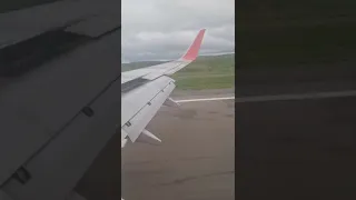 Посадка Boeing 737-800 авиакомпании Smartavia в аэропорту Мурманска