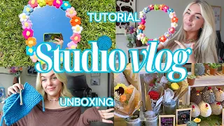 Crochet with me - Studio Vlog- a surprise market,  bit by the knitting bug, and a fun + cheap DIY