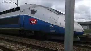 TGV Au Passage à Niveau