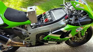 ZX7RR warming up