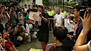 Протестующие отправились к резиденции главы Гонконга (новости)