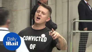 Tommy Robinson enters the Old Bailey, London for his sentencing