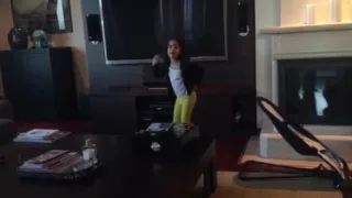 Ela Bella Dancing to Uptown Funk