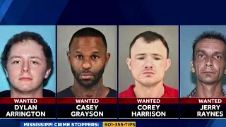 Manhunt for escaped inmates from Mississippi abandoned truck found in Houston area