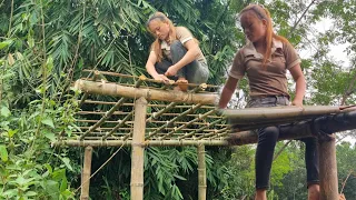 Single girl spent 3 days alone building a chicken coop