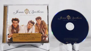 Jonas Brothers - Lines Vines And Trying Times CD Unboxing