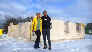 WE BUILD A HOUSE FROM AERATED CONCRETE AND REPLENISH THE FARM!