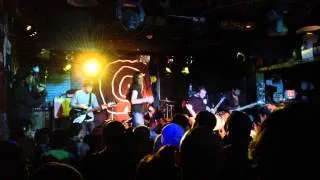 Pianos Become The Teeth- I'll Get By Live @ Chain Reaction