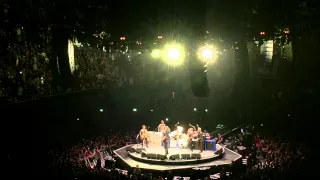 Foo Fighters "In The Round" (1.10.15) - Intro / Detroit Rock City (feat. Paul Stanley from Kiss)