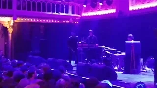 Death Grips - Guillotine (live @Paradiso Amsterdam, soundcheck w/ moshpit)