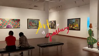 art gallery date ★