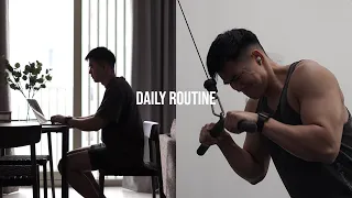 A DAY IN MY LIFE | Balancing 9-5 Job, Content Creation, Gym, Eating