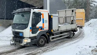 Köp Lastbil Volvo FL 240 4*2 TMA utrustad Högerstyrd  på Klaravik