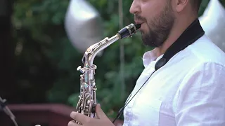 House music  saxophone