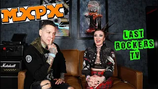 MxPx interview: Mike Herrera talks NEW ALBUM, POSITIVE PUNKS, NOT QUITTING & FIXER UPPER #punk