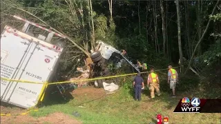 Deadly tractor-trailer crash causes delays on I-85 north in Anderson County, troopers say