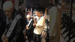 本物CAROL内海利勝さんによる正調ファンキーモンキーベイビーの間奏🎶今日現在の最新です！だって今夜（2021年8月22日の夜）Liveですから。演奏はBRUXXの皆さんです。