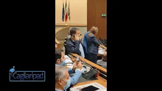 Bagarre in Consiglio regionale: urla e insulti su legge per il maxi staff