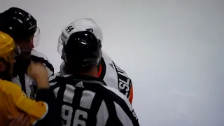 NHL hockey fight - Nicholas Deslauriers(Flyers) vs. Mark Borowiecki(Predators)