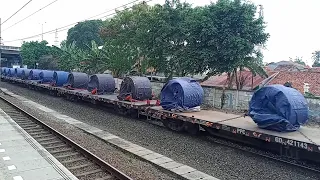 Kereta Angkutan Baja Coil Telat 8 Jam