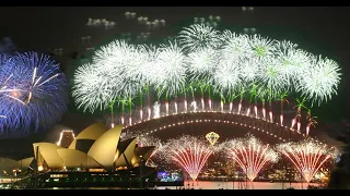 #NewYear2021 : Sydney, Australia put on a spectacular fireworks display