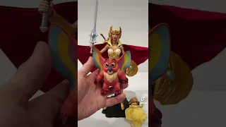 She-Ra Princess of Power Mondo Toy Quickie Review - Masters of the Universe by the GayComicGeek