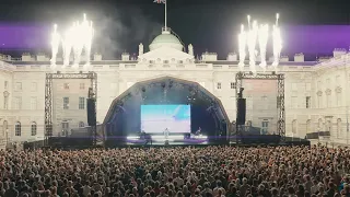 Alison Goldfrapp – Fever (Live at Somerset House)