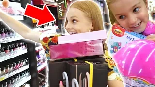 ANYTHING you can CARRY, we'll PAY FOR IT challenge! | Family Fizz