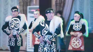 Kyrgyz national dance fro
        m Royal dance group