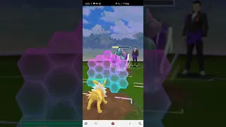 Pokemon GO VS Giovanni Balloon (Shadow Suicune)