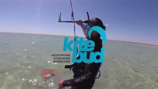 How to Kitesurf - Tip of the Week - Water start in light wind