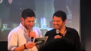 JIB 3: Jensen & Misha Panel: Misha's old resume - Jensen laughing hysterically