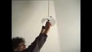 How to Change your household lightbulbs