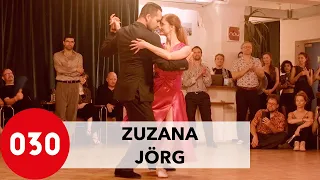 Zuzana Kleinova and Jörg Palm – Una vez