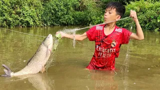 Bac's one-afternoon journey to an abandoned pond, casting a net and catching a 4kg fish.