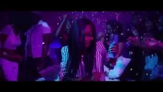 Fifi Cooper Feat. AB Crazy - Kisses (OFFICIAL MUSIC VIDEO)