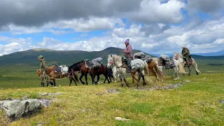 Горный Алтай. Серия 3. К Шавлинским озёрам на конях. День 2 и 3