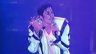 Michael Jackson - Thriller (HIStory Tour In Munich) (Unedited Version Remastered)