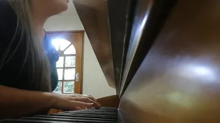 Hallelujah piano cover LIVE by Lizandra Winter