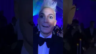Frankie Grande, Jojo, Lea Michele fan girling over Christina Aguilera at 2019 amfAR Gala (10/10/19)