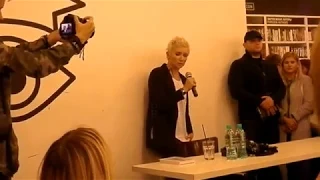 Диана Арбенина презентация книги БЕГ Республика на Воздвиженке 19.09.2017 (2)