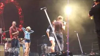 Keith Urban "Kiss A Girl" Sing-off  - San Jose, CA,  01-Oct-2011